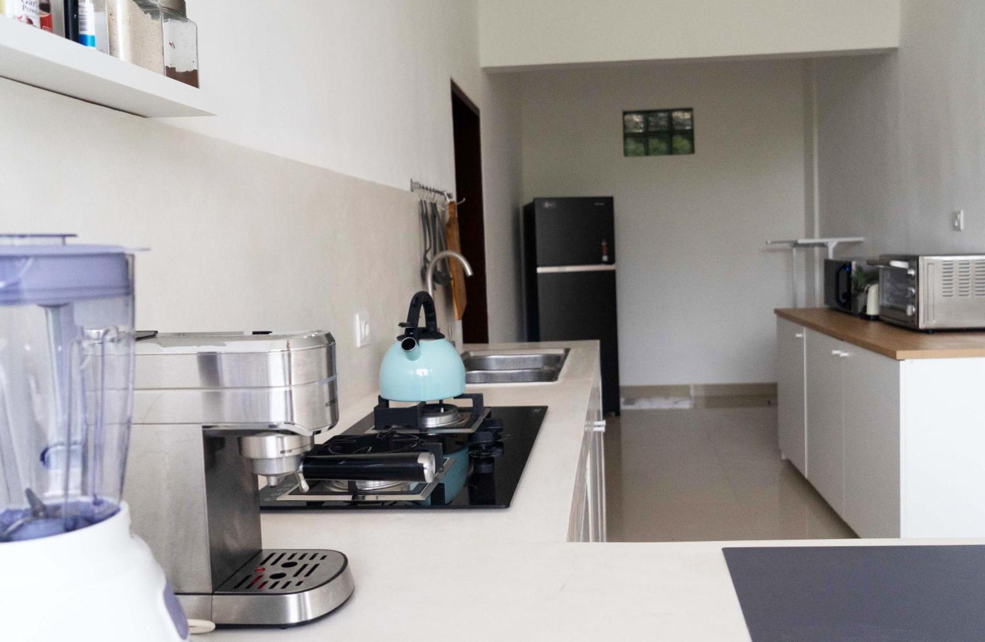 Shortcut Breeze Guest House Canggu Exterior foto